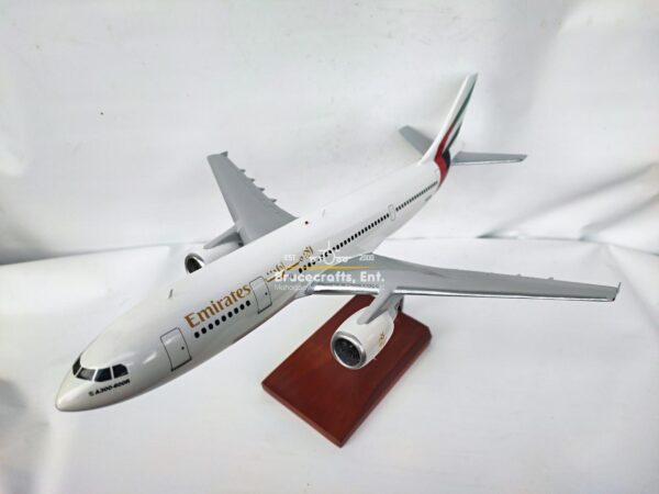 Model of A300-600R Emirates Airlines with detailed craftsmanship.